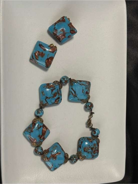 Vintage Jewelry - Vintage Turquoise Blue and Metallic Copper Glass Bracelet with Matching Studs